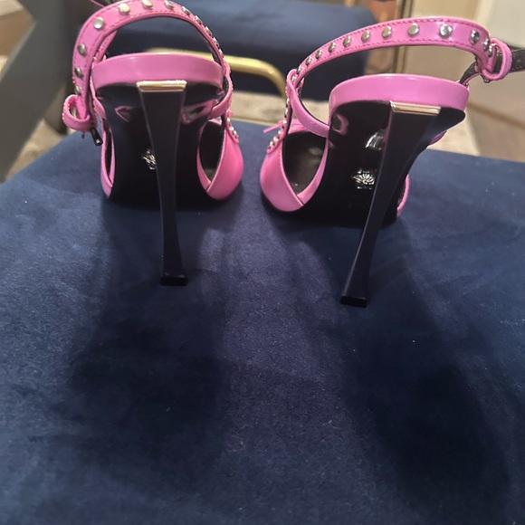 Versace Laced Pin-point Slingback Pumps Size 37.5 - Picture 5 of 6